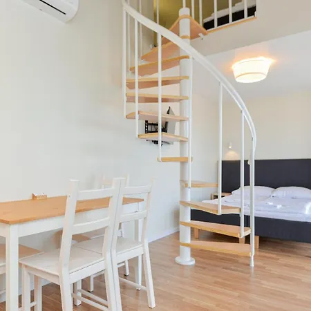 Liepu Apartamentai Паланга