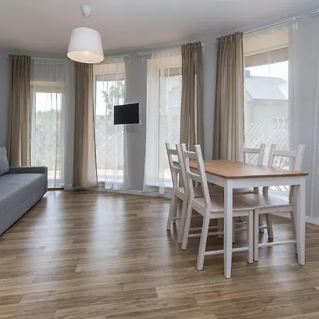 Liepu Apartamentai Паланга