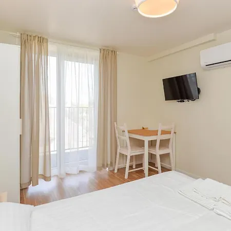 Lägenhet Liepu Apartamentai *